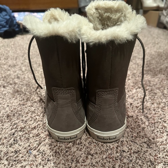 Gray Timberlands - Picture 3 of 7